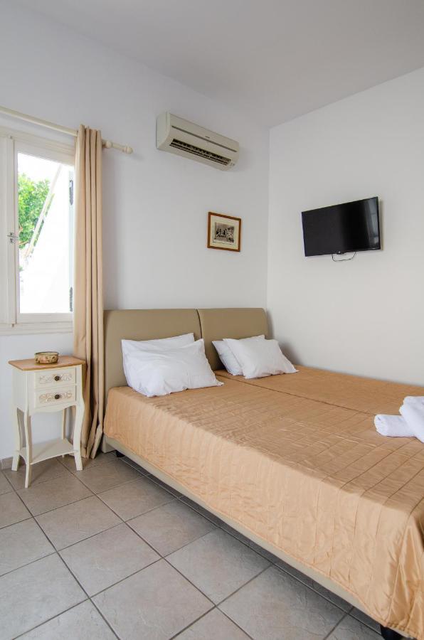 Marias Rooms Иос Хора Екстериор снимка
